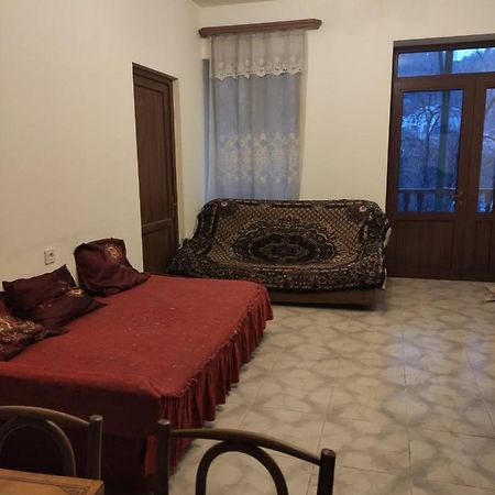 Apartamento Artyomi Toon Dilijan Exterior foto