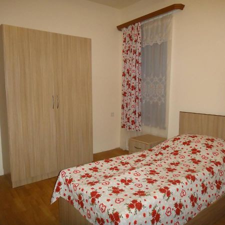 Apartamento Artyomi Toon Dilijan Exterior foto